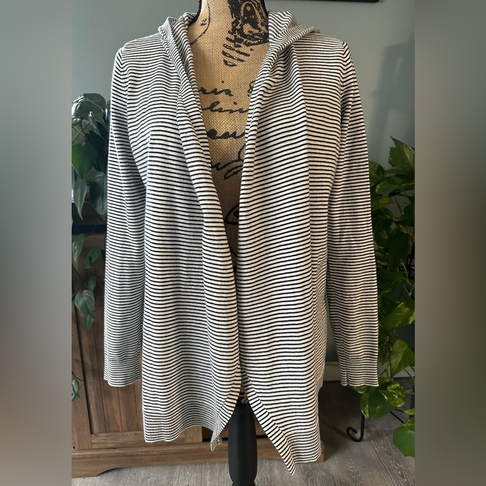 LOFT Navy Blue/White Hooded Wrap Sweater. Size XS.